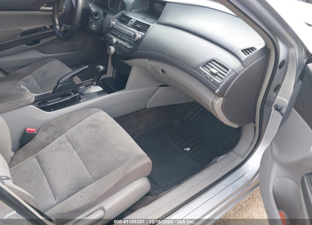 2009 HONDA ACCORD 2.4 LX VIN: 1HGCP26359A152631