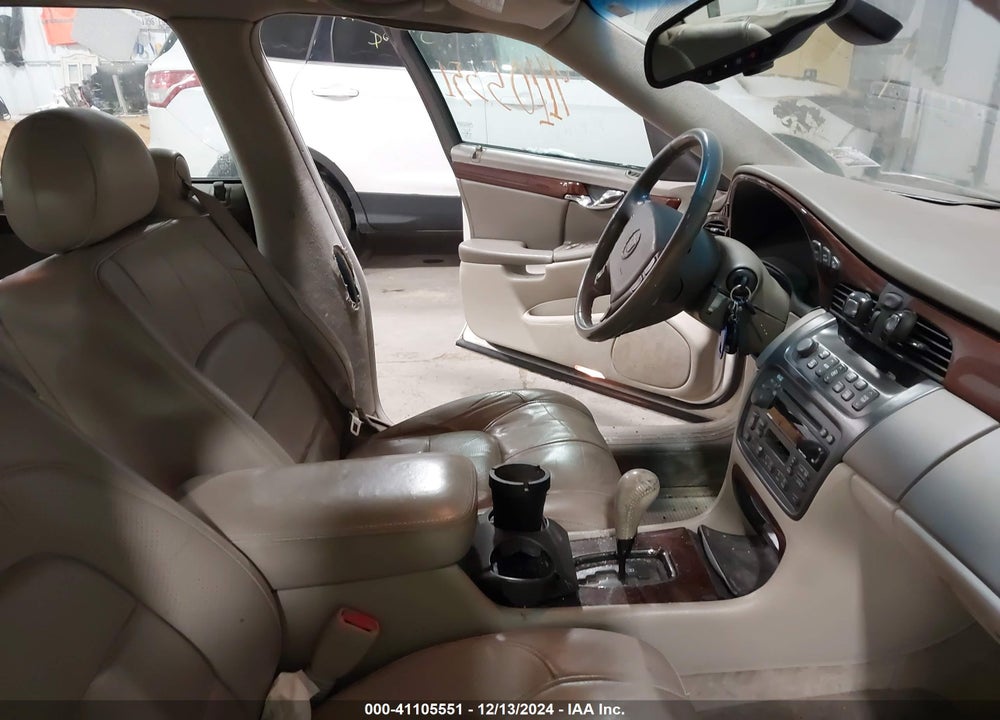 2002 CADILLAC DEVILLE DTS VIN: 1G6KF54982U302602