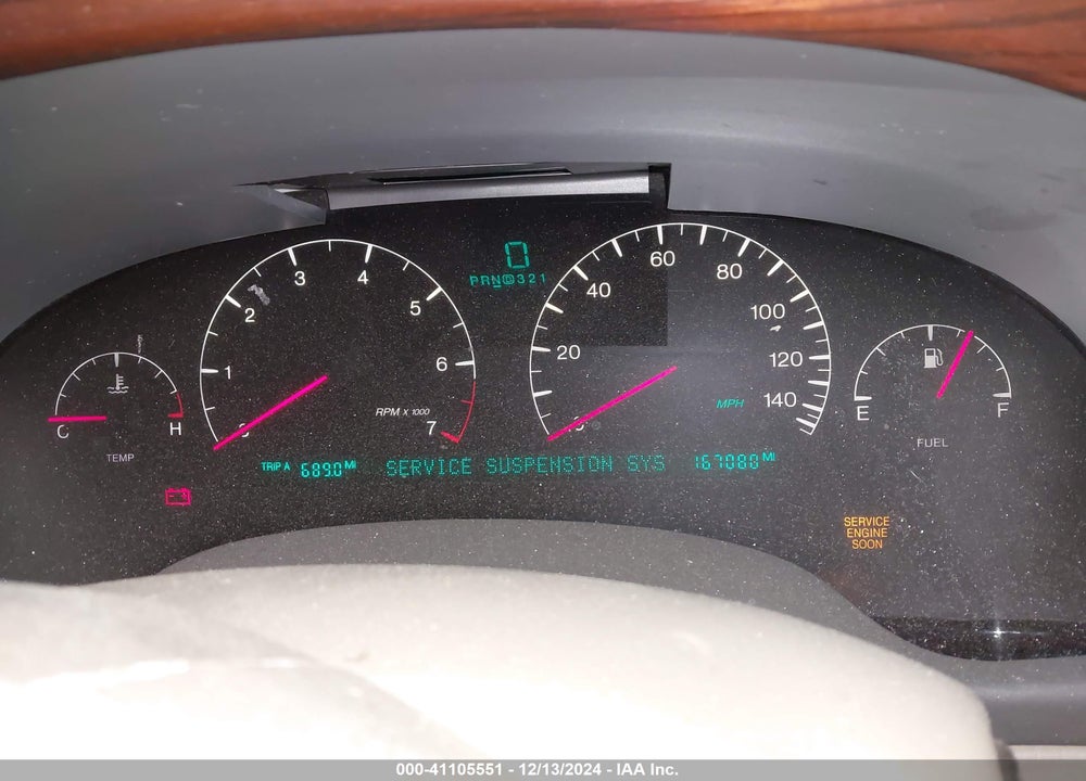 2002 CADILLAC DEVILLE DTS VIN: 1G6KF54982U302602