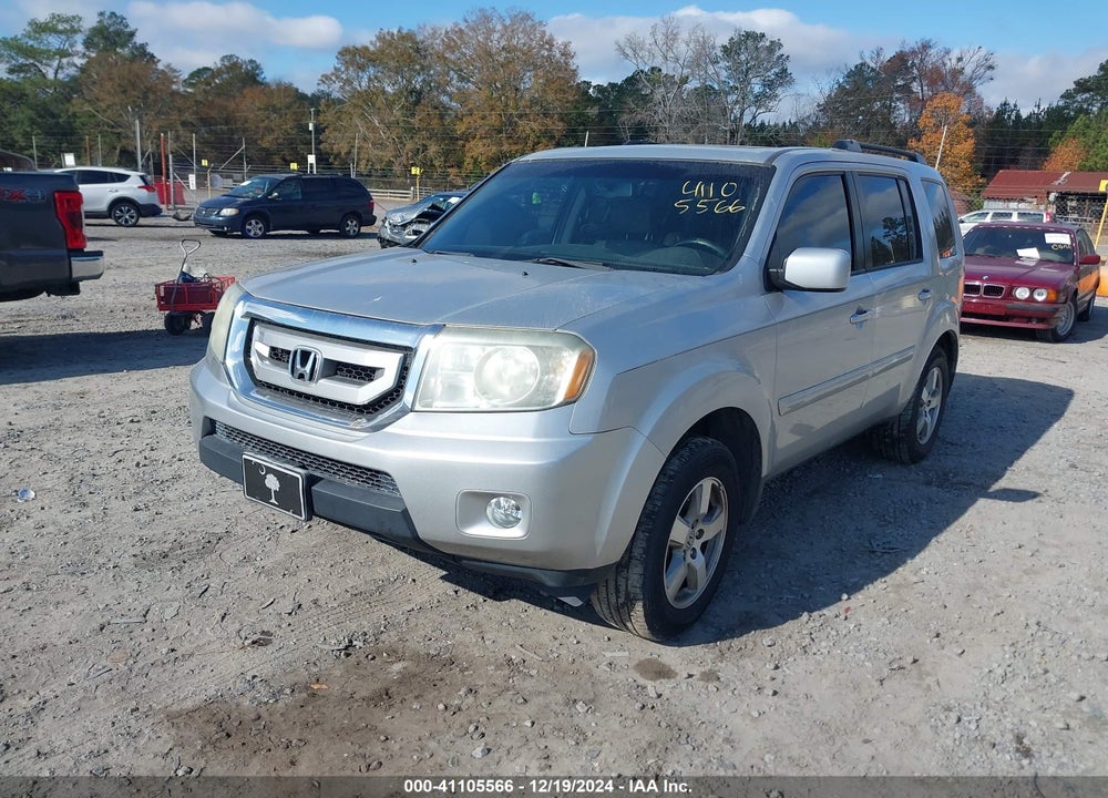 2011 HONDA PILOT EX-L VIN: 5FNYF3H51BB057170