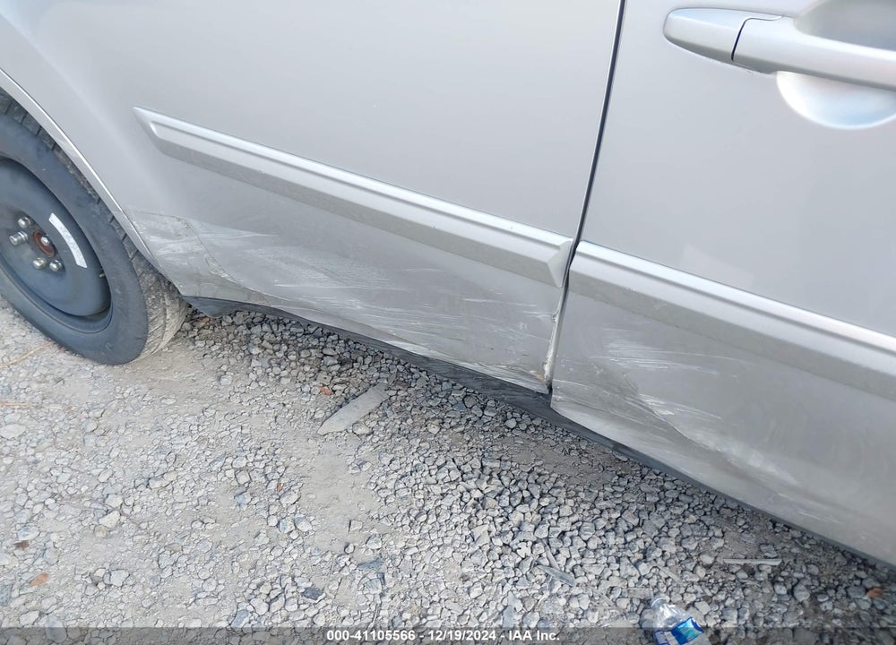 2011 HONDA PILOT EX-L VIN: 5FNYF3H51BB057170