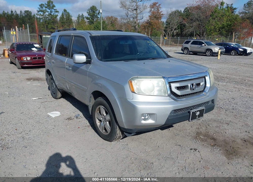 2011 HONDA PILOT EX-L VIN: 5FNYF3H51BB057170