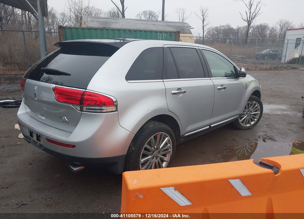 2011 LINCOLN MKX VIN: 2LMDJ8JK7BBJ30081