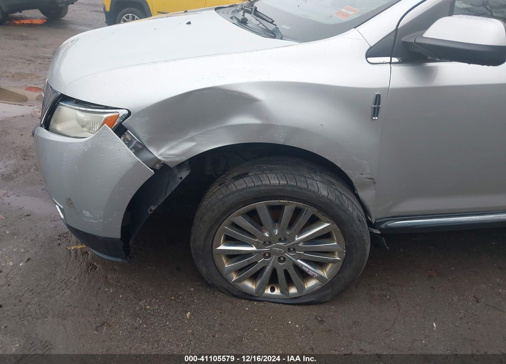2011 LINCOLN MKX VIN: 2LMDJ8JK7BBJ30081
