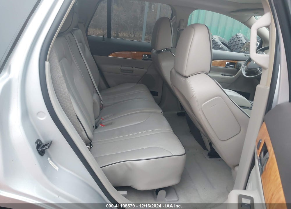 2011 LINCOLN MKX VIN: 2LMDJ8JK7BBJ30081
