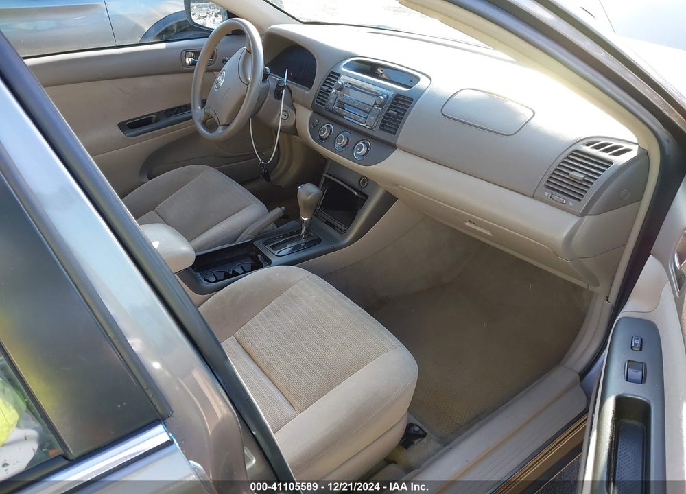 2005 TOYOTA CAMRY LE VIN: 4T1BE32KX5U951506