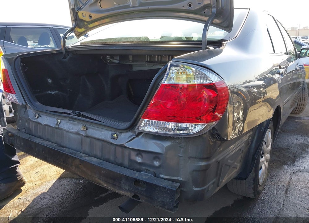 2005 TOYOTA CAMRY LE VIN: 4T1BE32KX5U951506