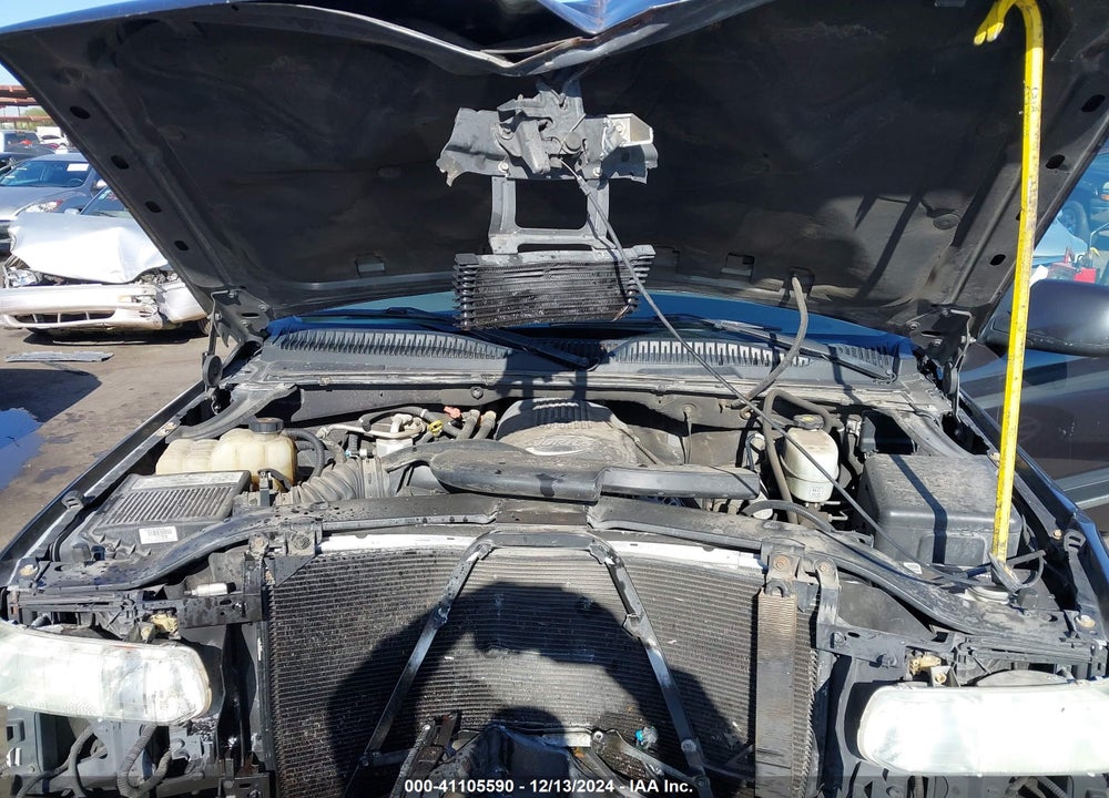 2004 CHEVROLET TAHOE LT VIN: 1GNEK13Z74J198082