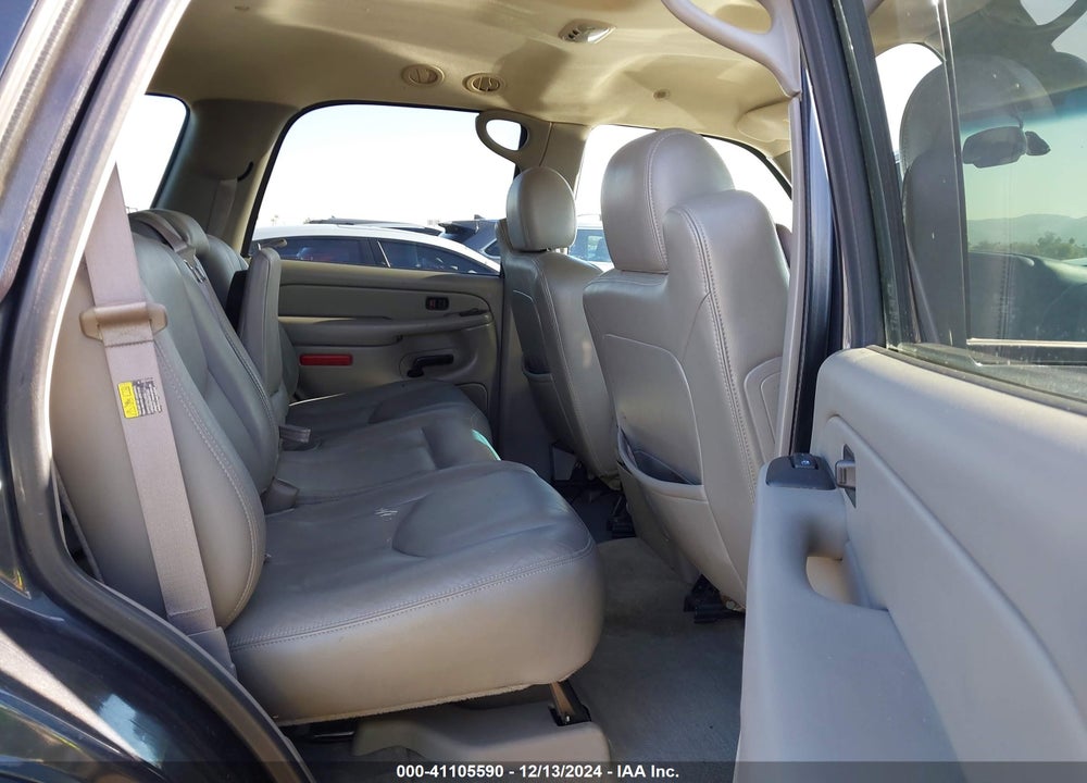 2004 CHEVROLET TAHOE LT VIN: 1GNEK13Z74J198082
