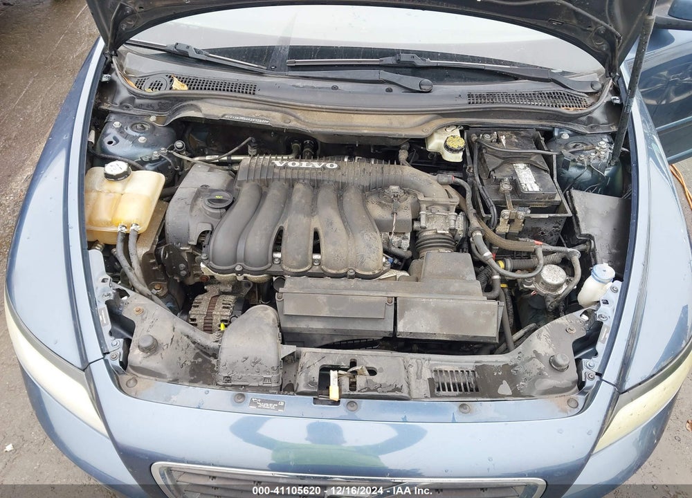 2010 VOLVO S40 2.4I VIN: YV1382MS6A2512827