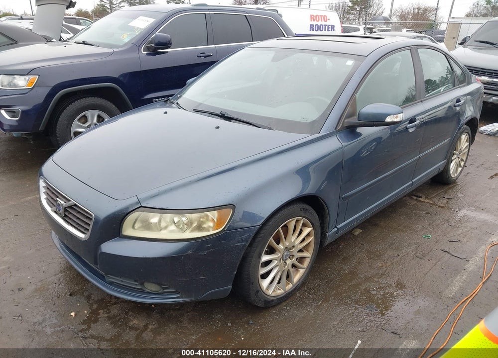 2010 VOLVO S40 2.4I VIN: YV1382MS6A2512827
