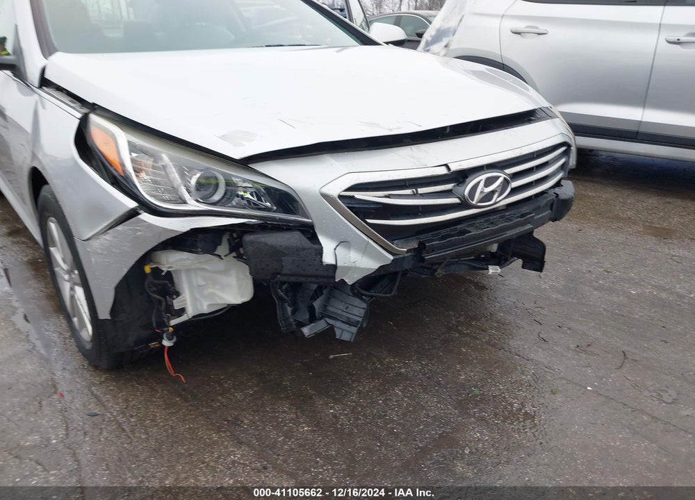 2015 HYUNDAI SONATA SE VIN: 5NPE24AF0FH086867