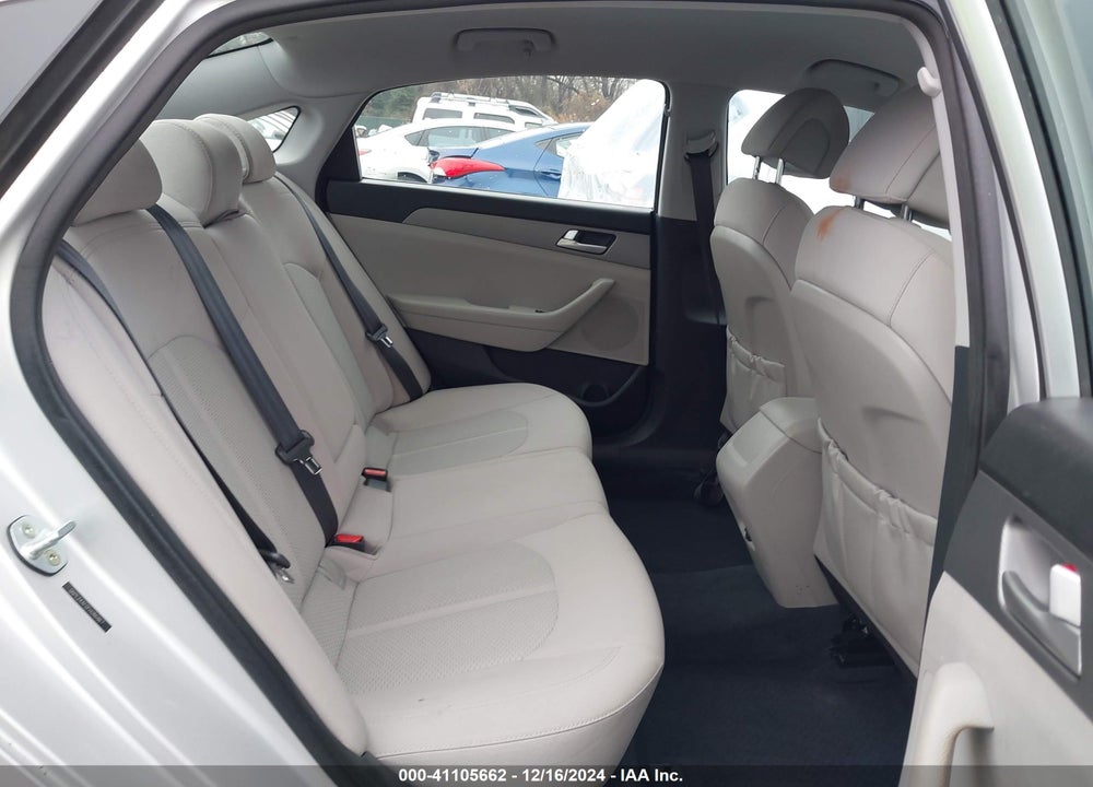 2015 HYUNDAI SONATA SE VIN: 5NPE24AF0FH086867