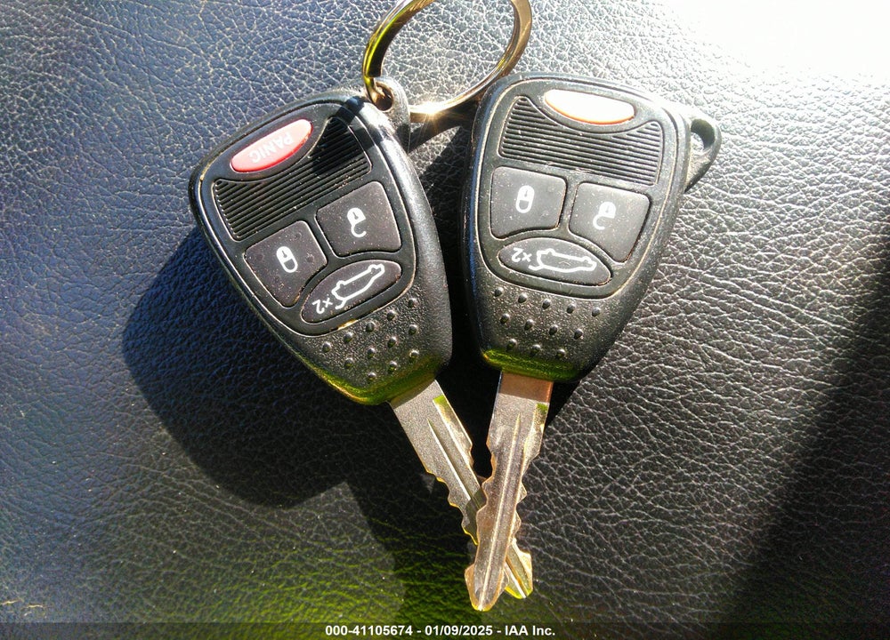 2011 CHRYSLER 200 LX VIN: 1C3BC4FB5BN559943