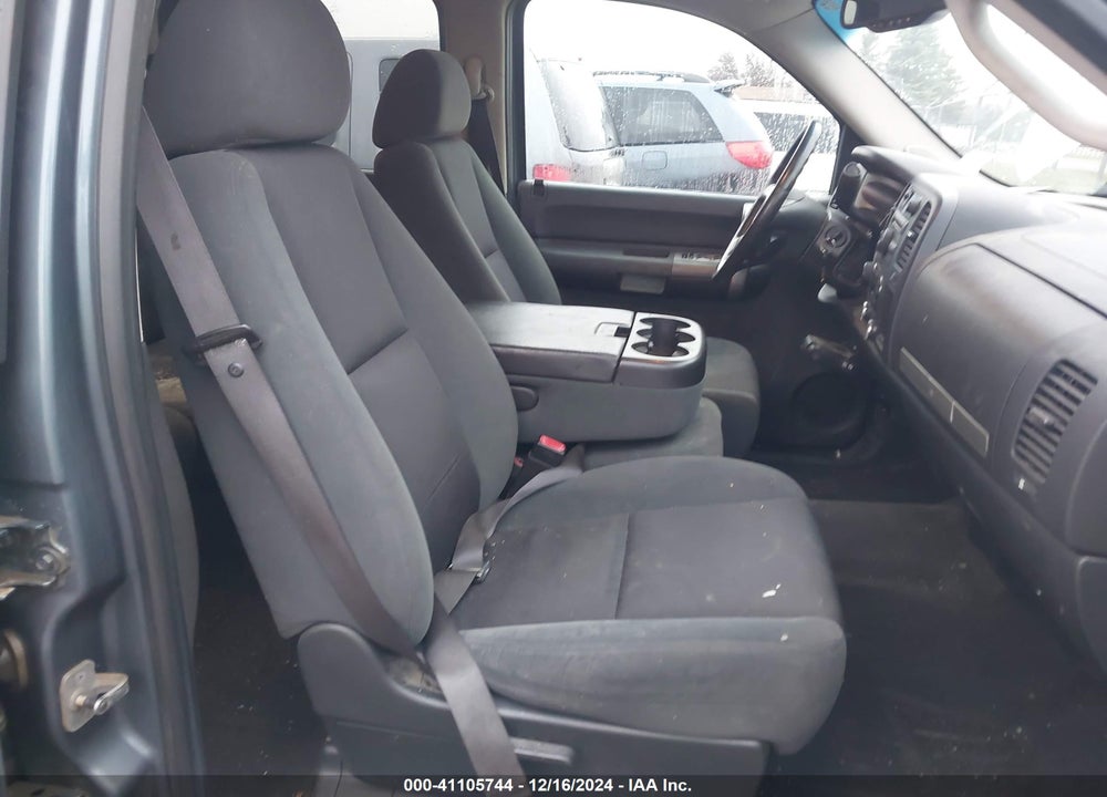 2009 CHEVROLET SILVERADO VIN: 2GCEK133591100284