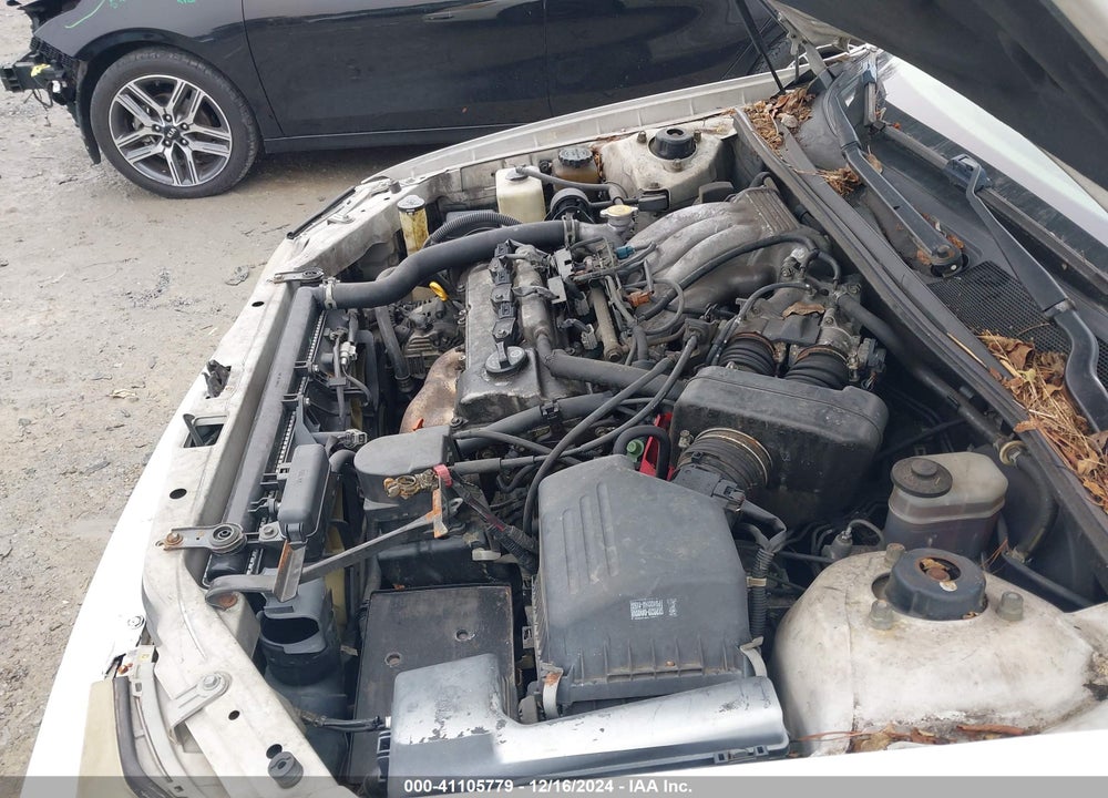 2001 TOYOTA AVALON XL VIN: 4T1BF28B81U152459