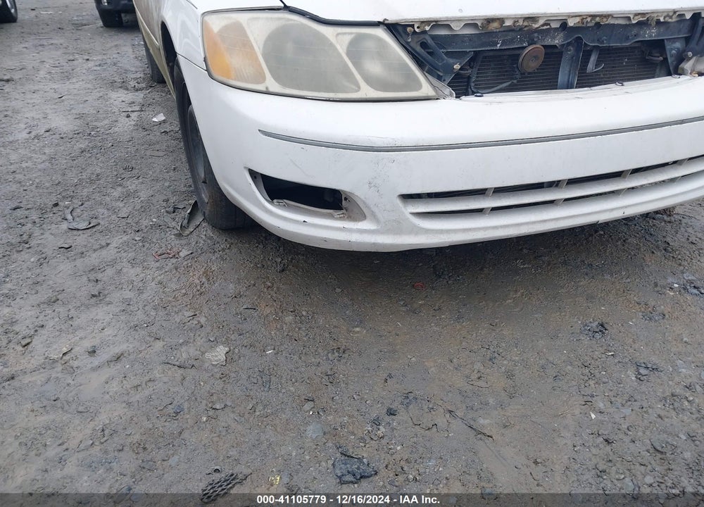 2001 TOYOTA AVALON XL VIN: 4T1BF28B81U152459