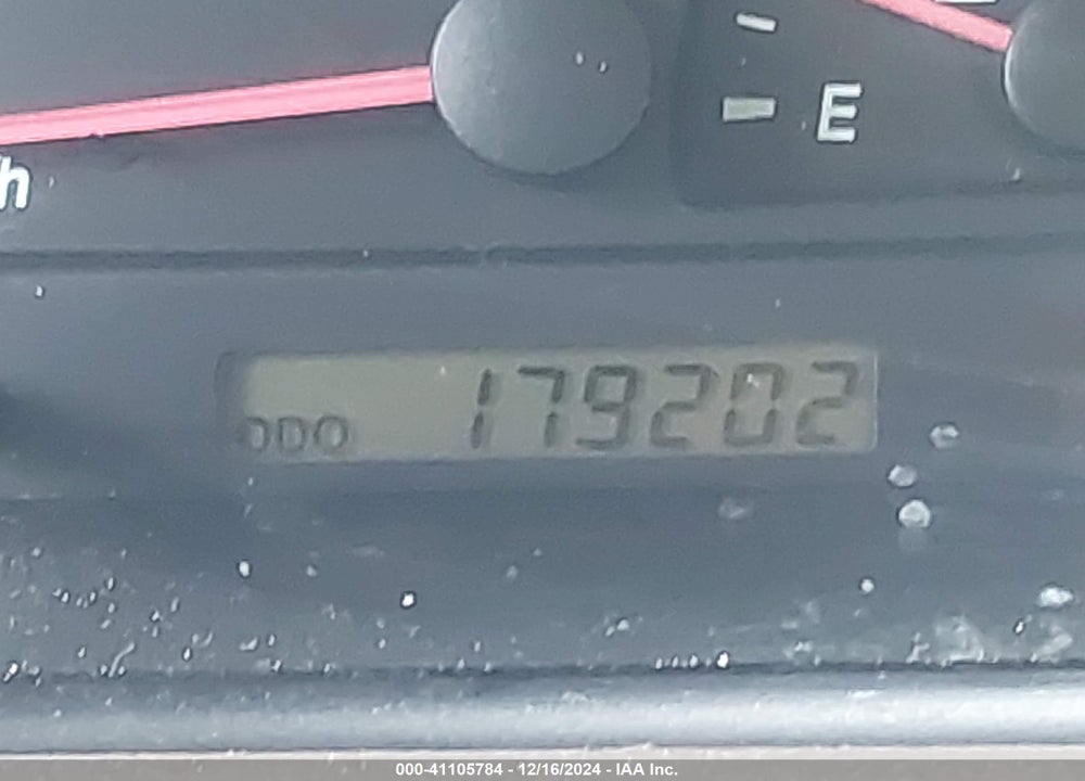 2003 TOYOTA CAMRY LE VIN: JTDBE32K730236157
