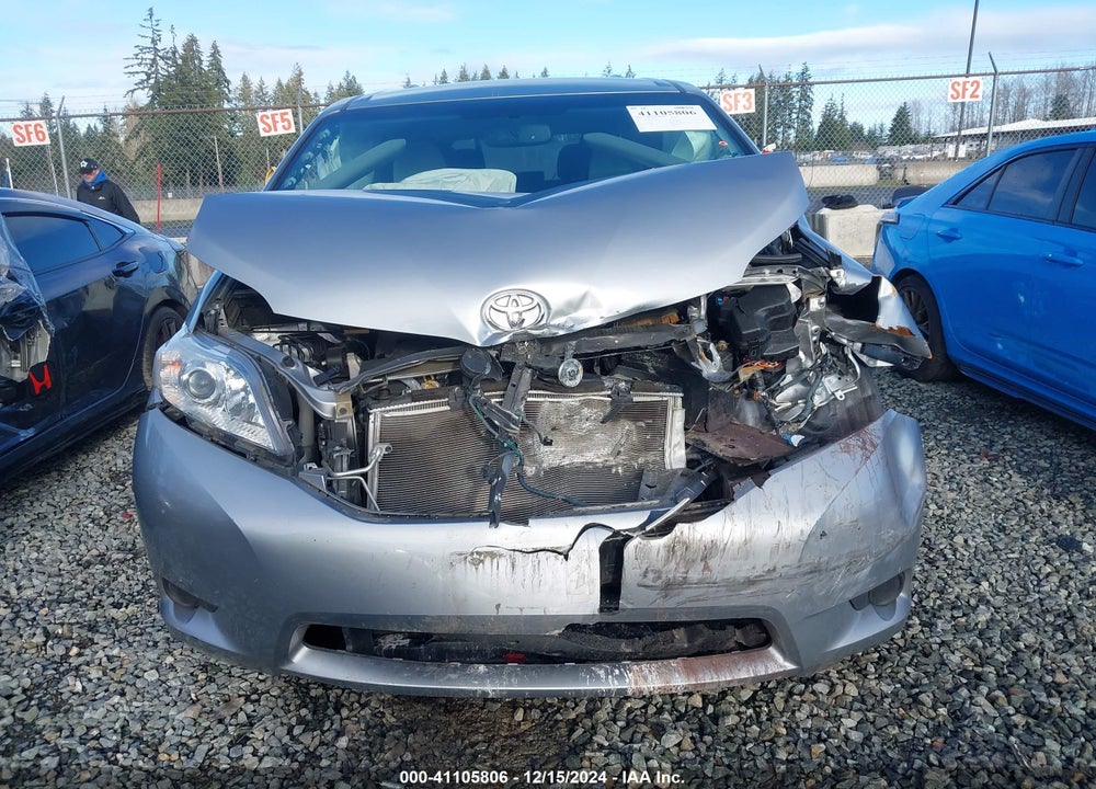 2015 TOYOTA SIENNA LE 8 PASSENGER VIN: 5TDKK3DC9FS592674