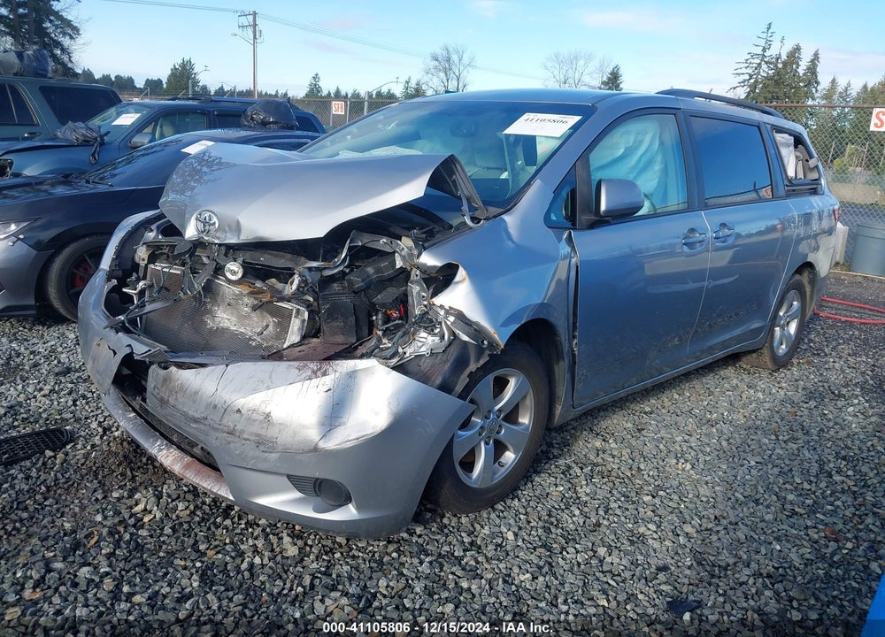 2015 TOYOTA SIENNA LE 8 PASSENGER VIN: 5TDKK3DC9FS592674