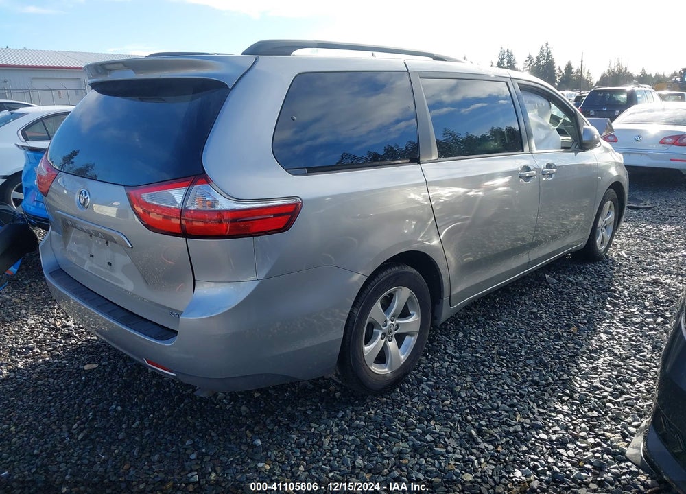2015 TOYOTA SIENNA LE 8 PASSENGER VIN: 5TDKK3DC9FS592674