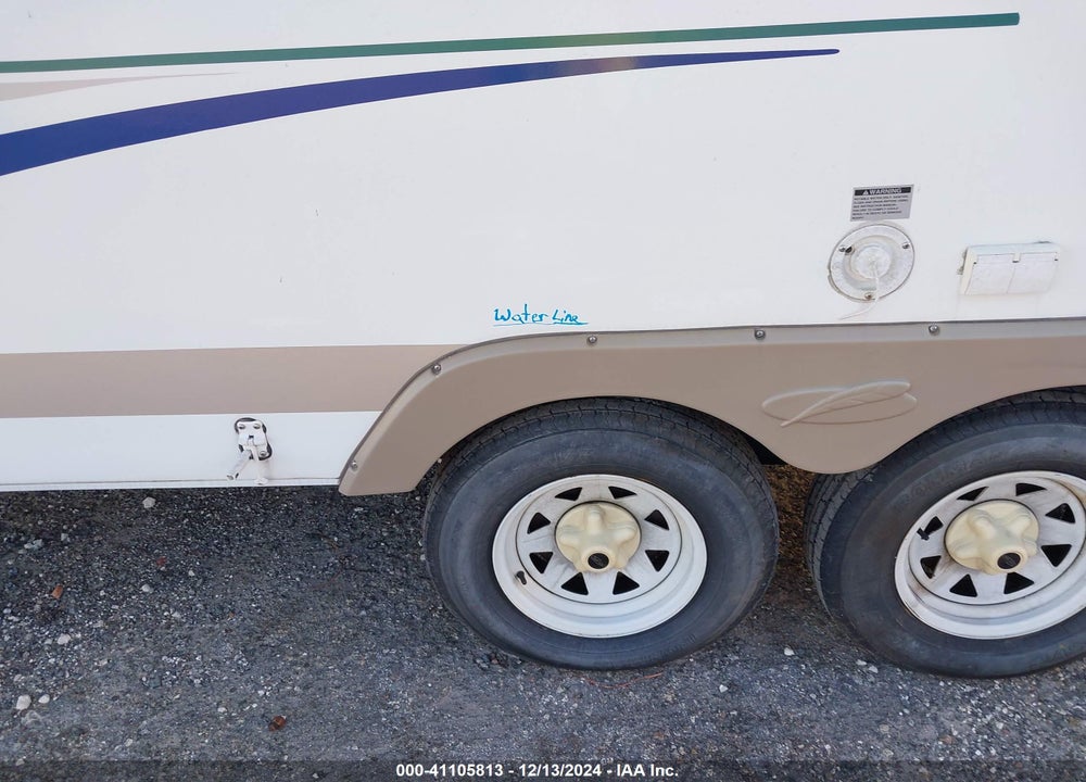 2004 R-VISION TRAIL CRUISER TRAVEL TRAILER VIN: 4WYT02L2841702157