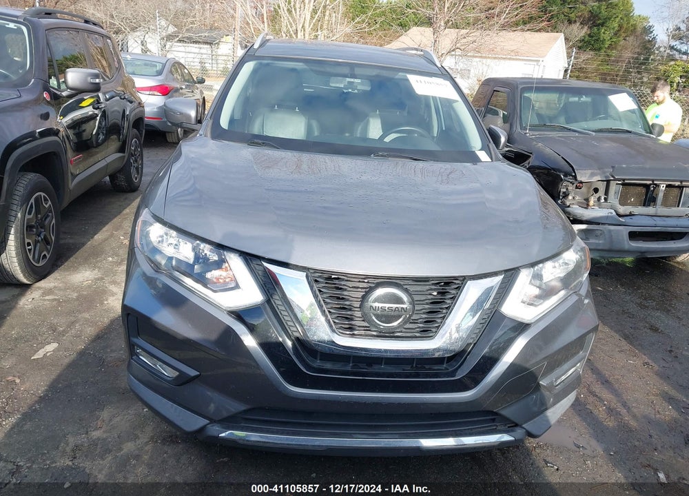 2018 NISSAN ROGUE SV VIN: KNMAT2MTXJP622478