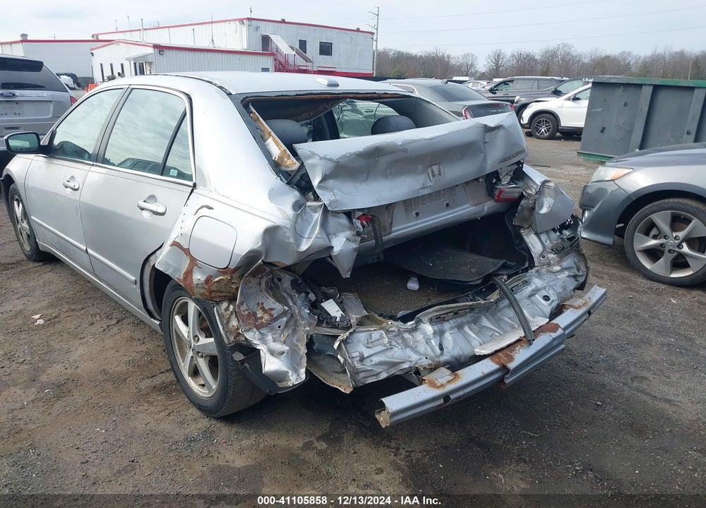 2005 HONDA ACCORD 2.4 EX VIN: 1HGCM56755A038099