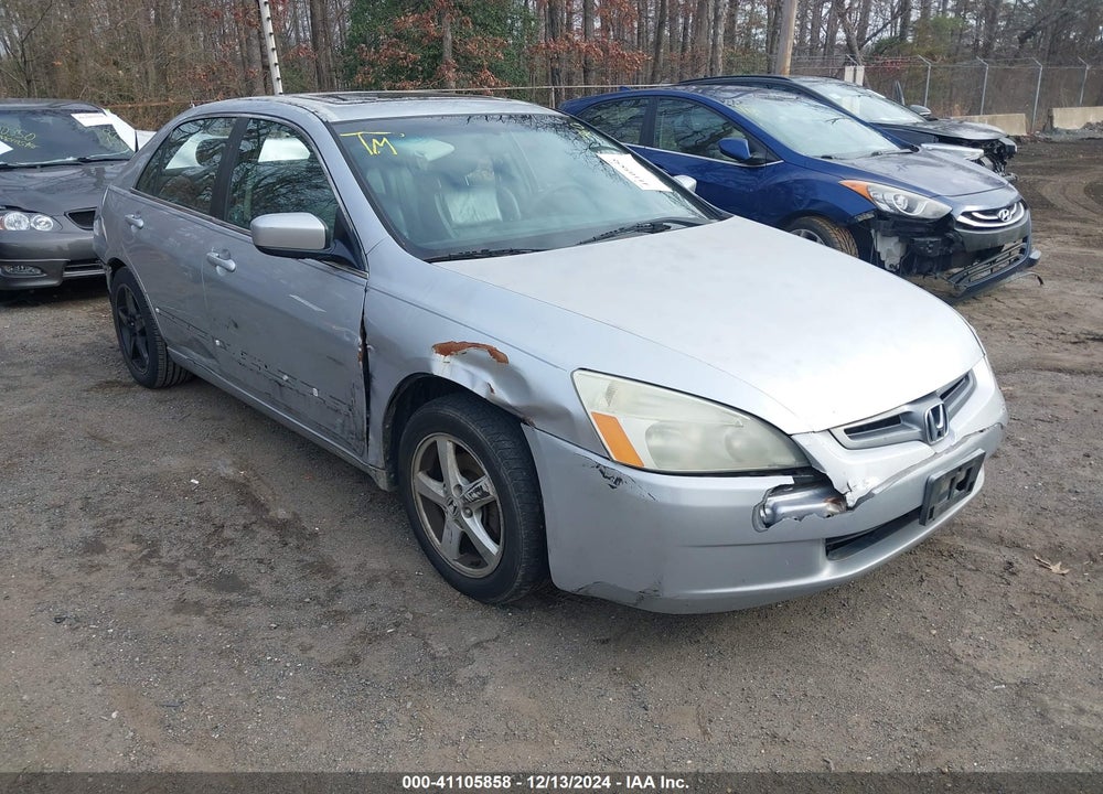 2005 HONDA ACCORD 2.4 EX VIN: 1HGCM56755A038099