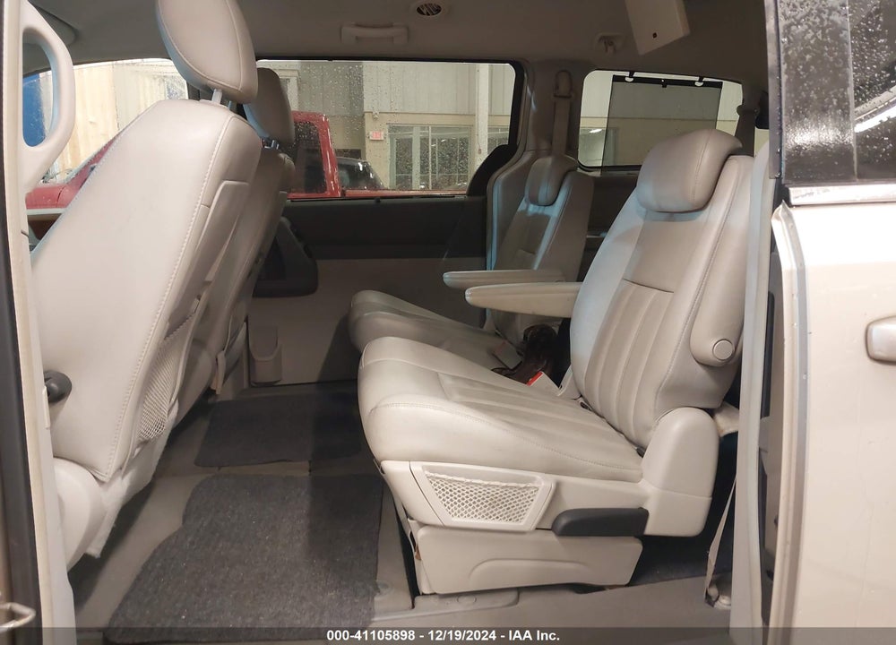 2009 CHRYSLER TOWN & COUNTRY TOURING VIN: 2A8HR54X09R616144