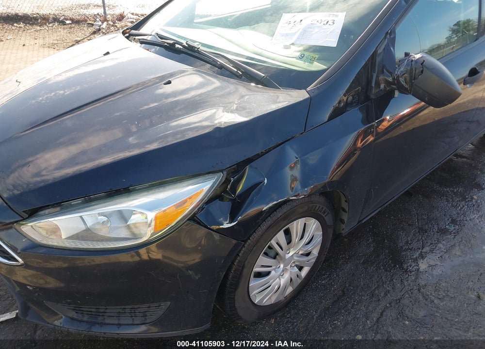 2016 FORD FOCUS S VIN: 1FADP3E25GL402619