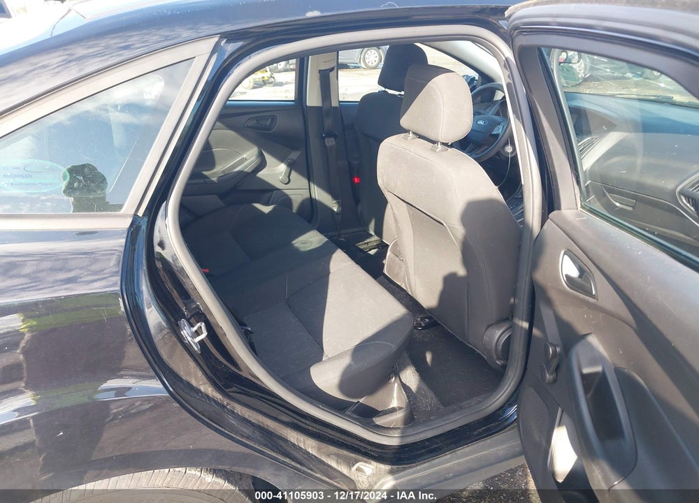 2016 FORD FOCUS S VIN: 1FADP3E25GL402619