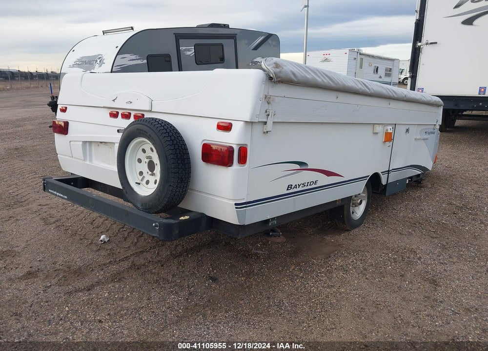 2005 FLEETWOOD TRAVEL TRAILER VIN: 4CP678H1257269201