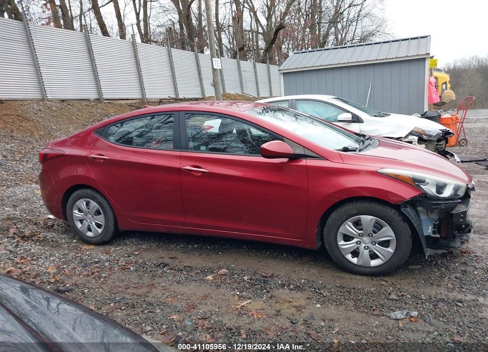 2016 HYUNDAI ELANTRA SE VIN: 5NPDH4AEXGH721046