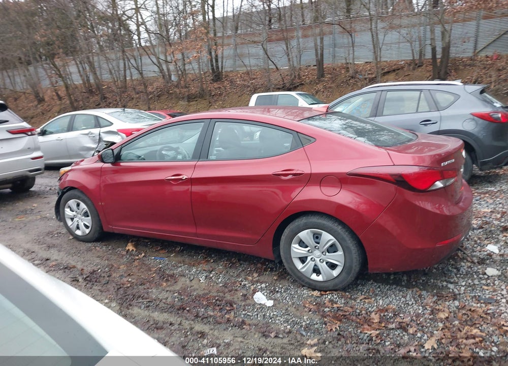 2016 HYUNDAI ELANTRA SE VIN: 5NPDH4AEXGH721046