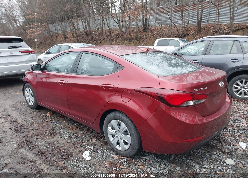 2016 HYUNDAI ELANTRA SE VIN: 5NPDH4AEXGH721046