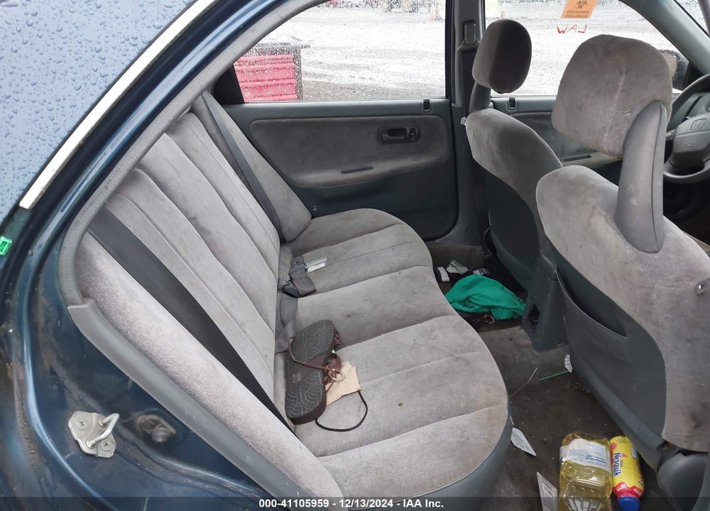 1995 HONDA CIVIC LX VIN: 1HGEG8551SL052678