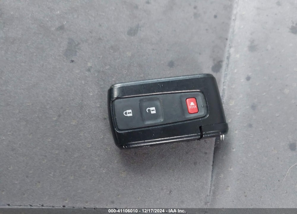 2005 TOYOTA PRIUS VIN: JTDKB20U853028829