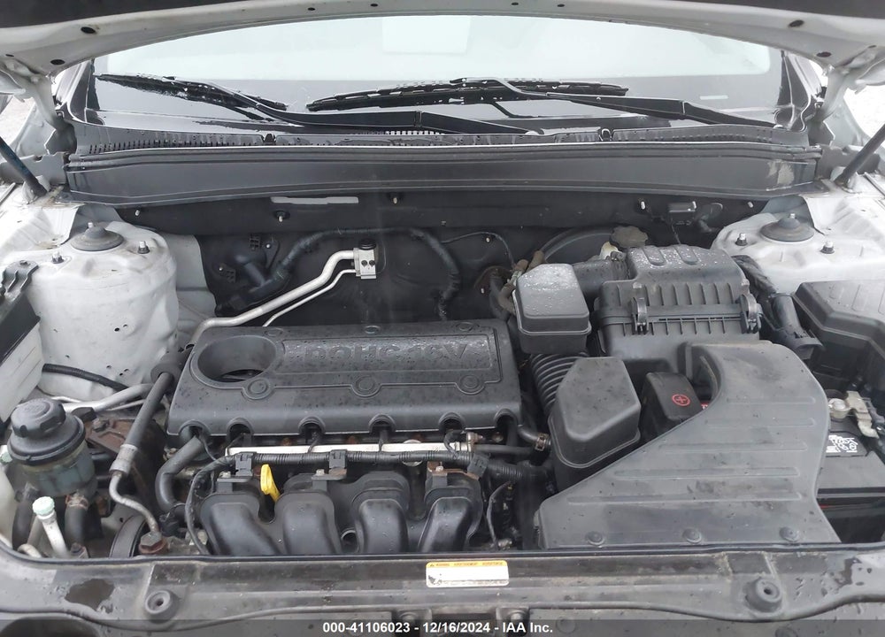2011 HYUNDAI SANTA FE GLS VIN: 5XYZGDAB3BG020315