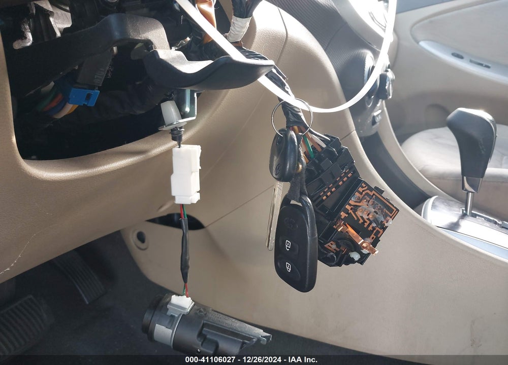 2013 HYUNDAI ACCENT GLS VIN: KMHCU4AE6DU328908