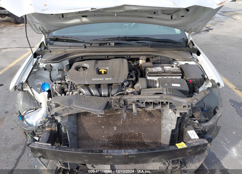 2018 HYUNDAI ELANTRA SE VIN: KMHD74LF1JU611584