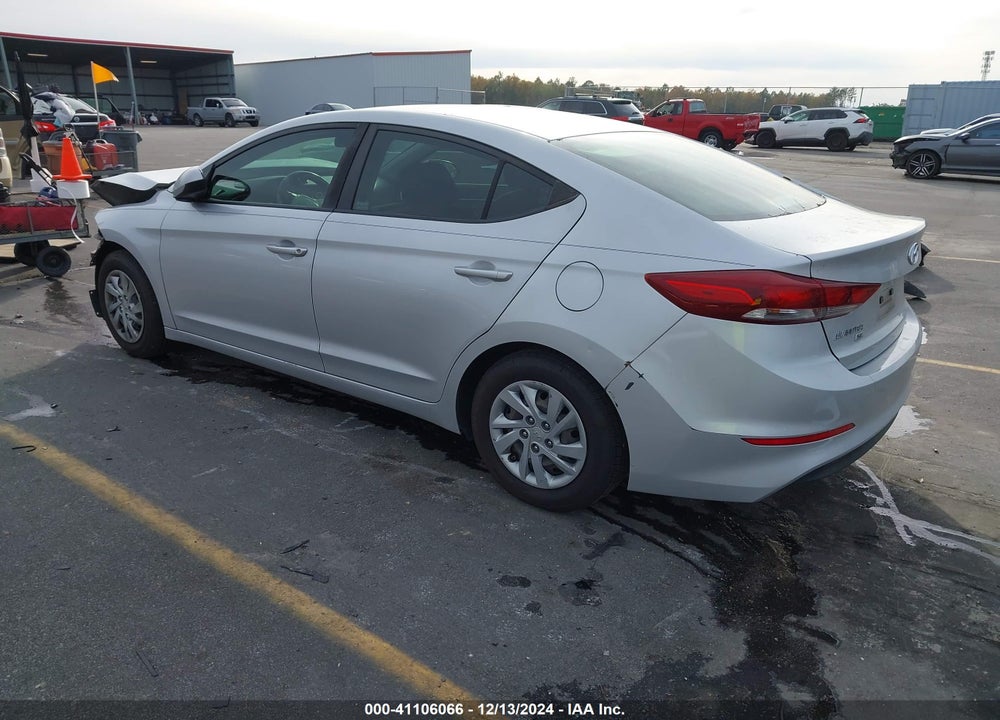 2018 HYUNDAI ELANTRA SE VIN: KMHD74LF1JU611584