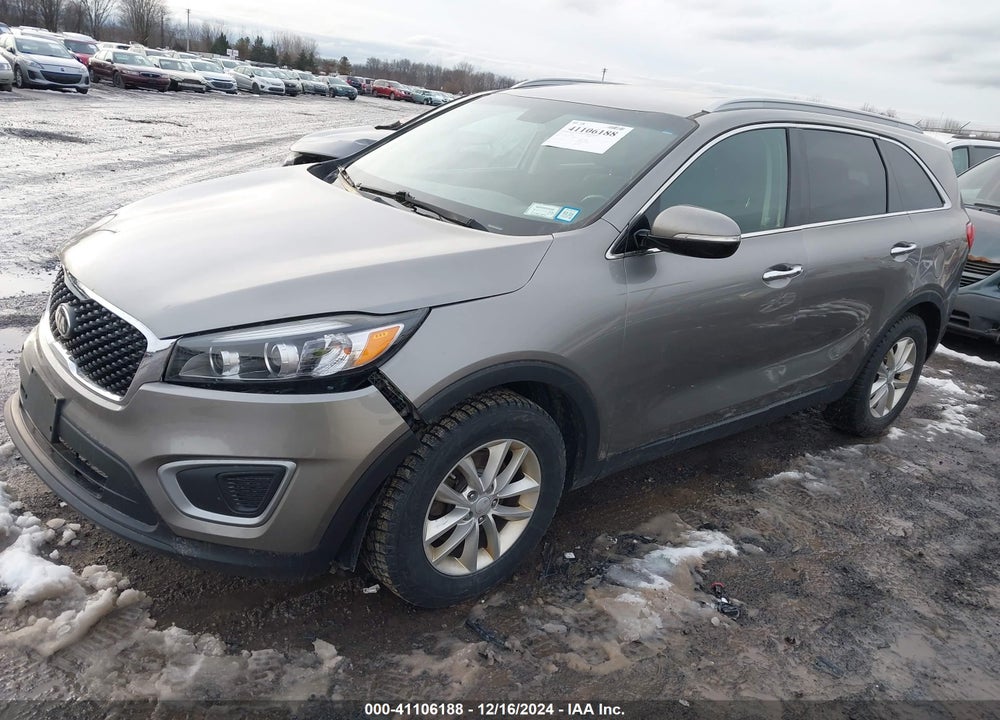 2017 KIA SORENTO 2.4L LX VIN: 5XYPG4A30HG266909