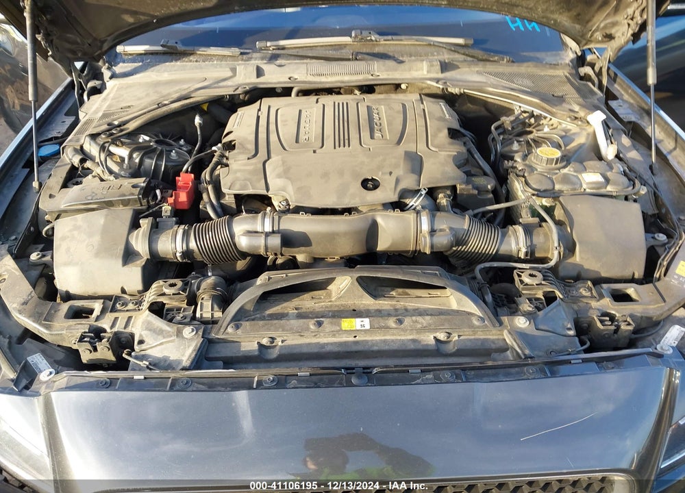 2017 JAGUAR XF 35T PREMIUM VIN: SAJBD4BV5HCY38422