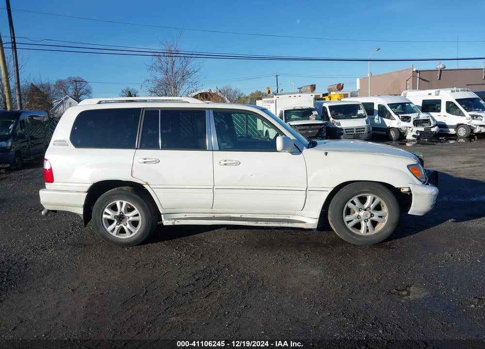 2005 LEXUS LX 470 VIN: JTJHT00WX54000860