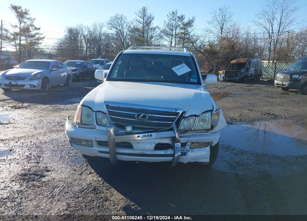 2005 LEXUS LX 470 VIN: JTJHT00WX54000860