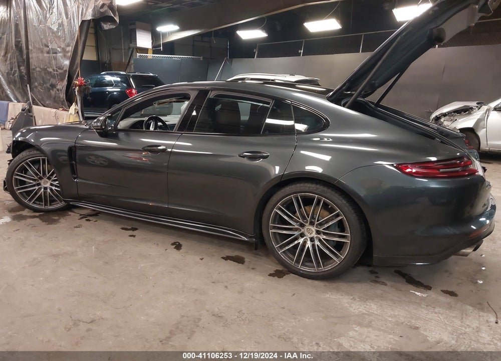 2017 PORSCHE PANAMERA VIN: WP0AB2A79HL122064