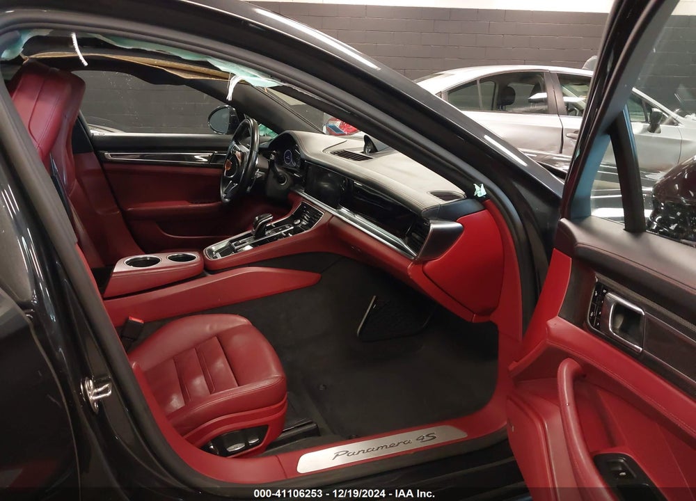 2017 PORSCHE PANAMERA VIN: WP0AB2A79HL122064