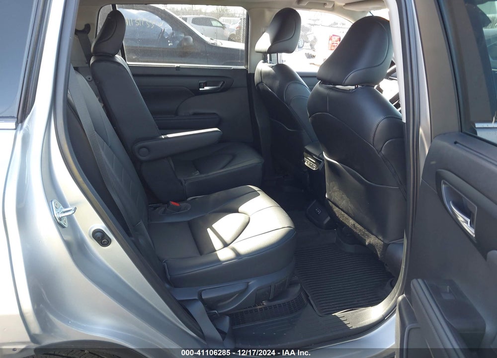 2023 TOYOTA HIGHLANDER HYBRID XLE VIN: 5TDKBRCH6PS601042