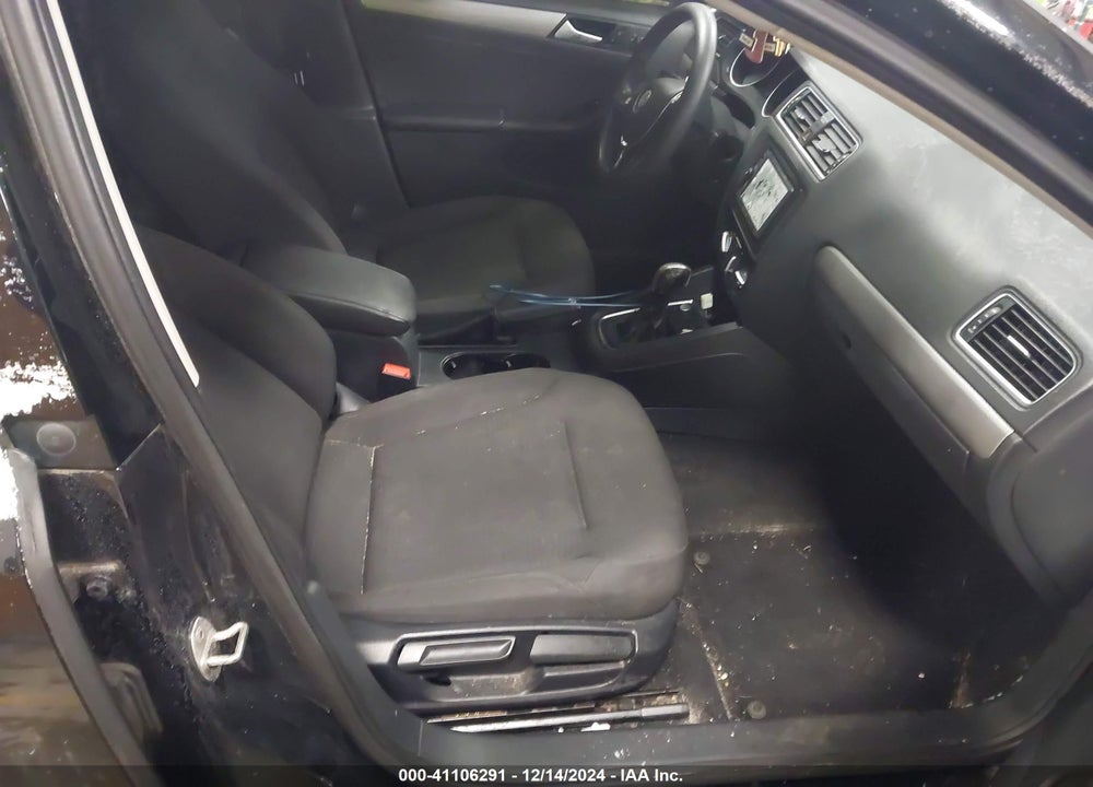 2015 VOLKSWAGEN JETTA VIN: 3VWD17AJ0FM221616
